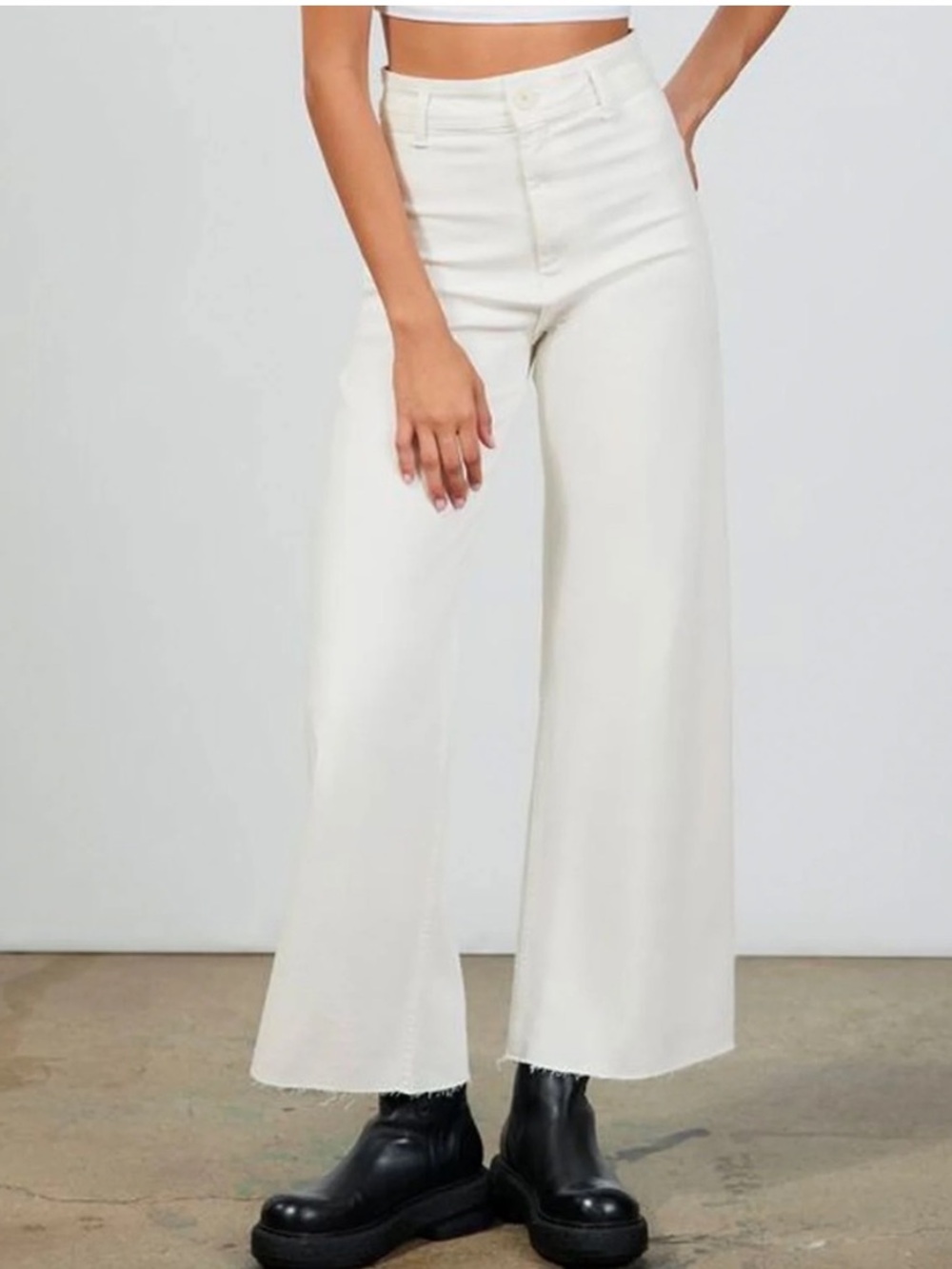 Zara White Wide Leg High Rise Denim Jeans